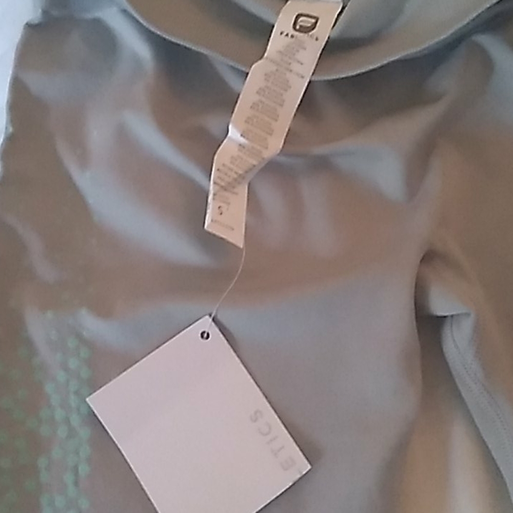 Fabletics cropped legging - Picture 4 of 5